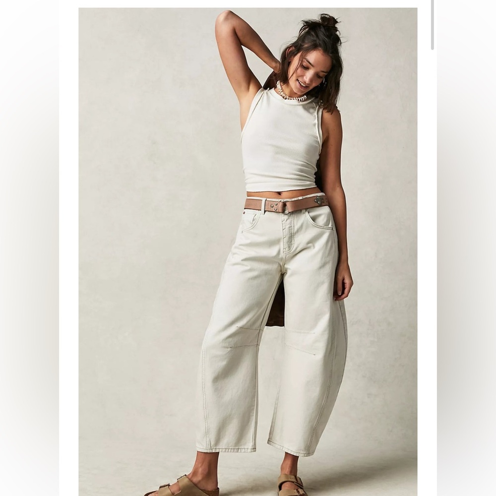 NWT Free People We The Free Good Luck mid-rise barrel jean-Milk. Size 30